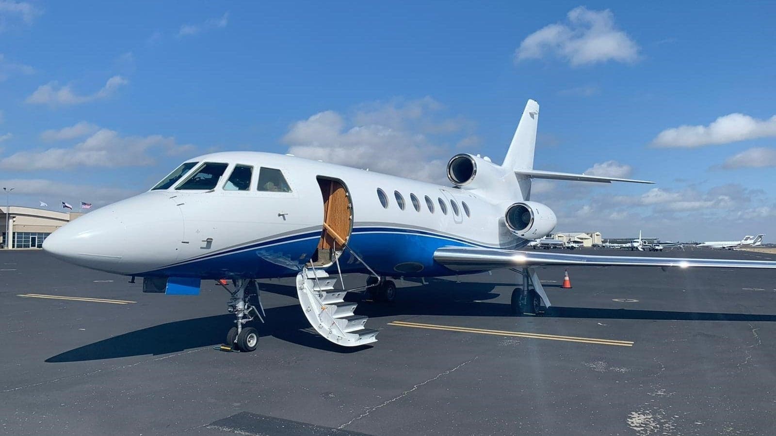 Falcon 50