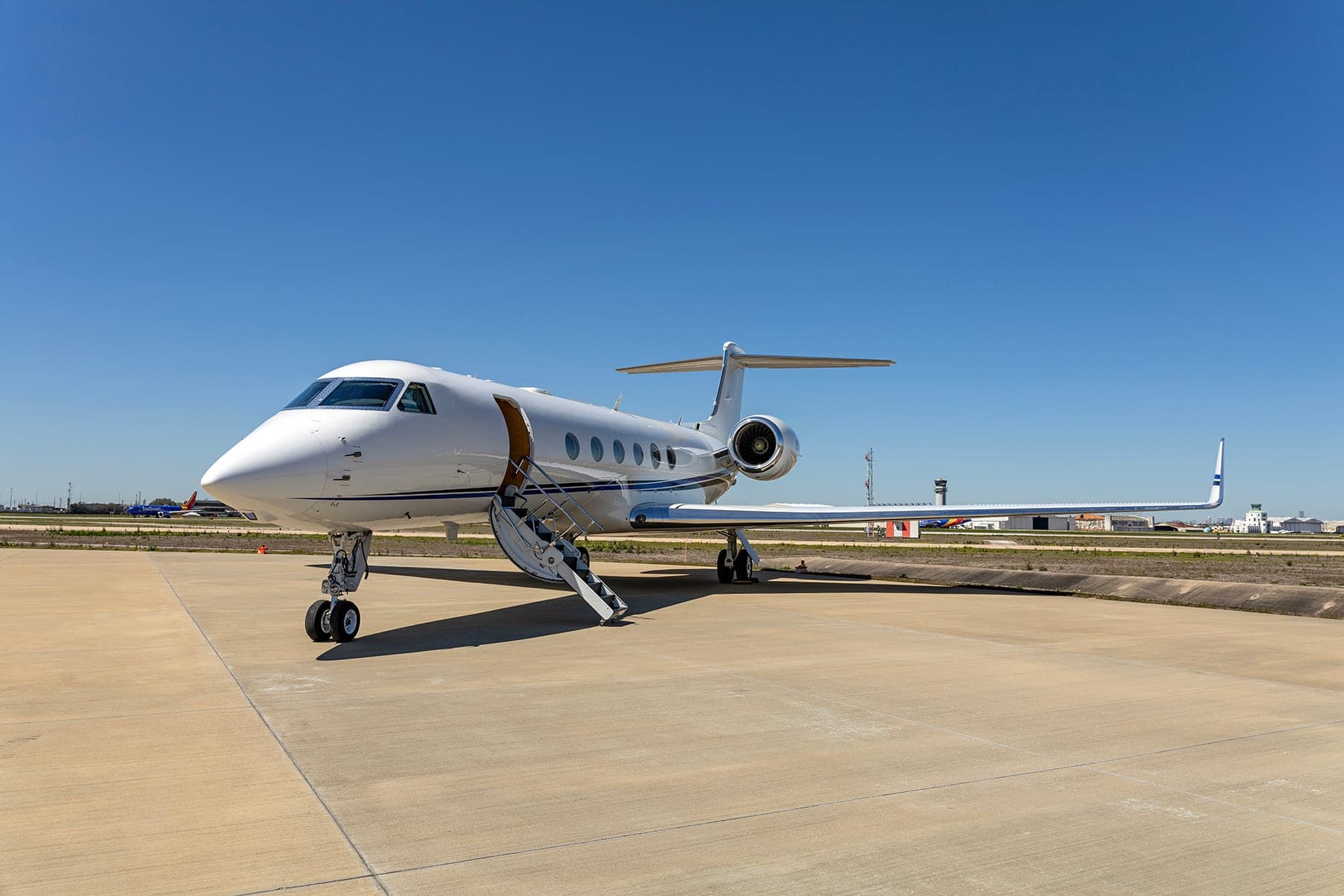 Gulfstream V private jet exterior