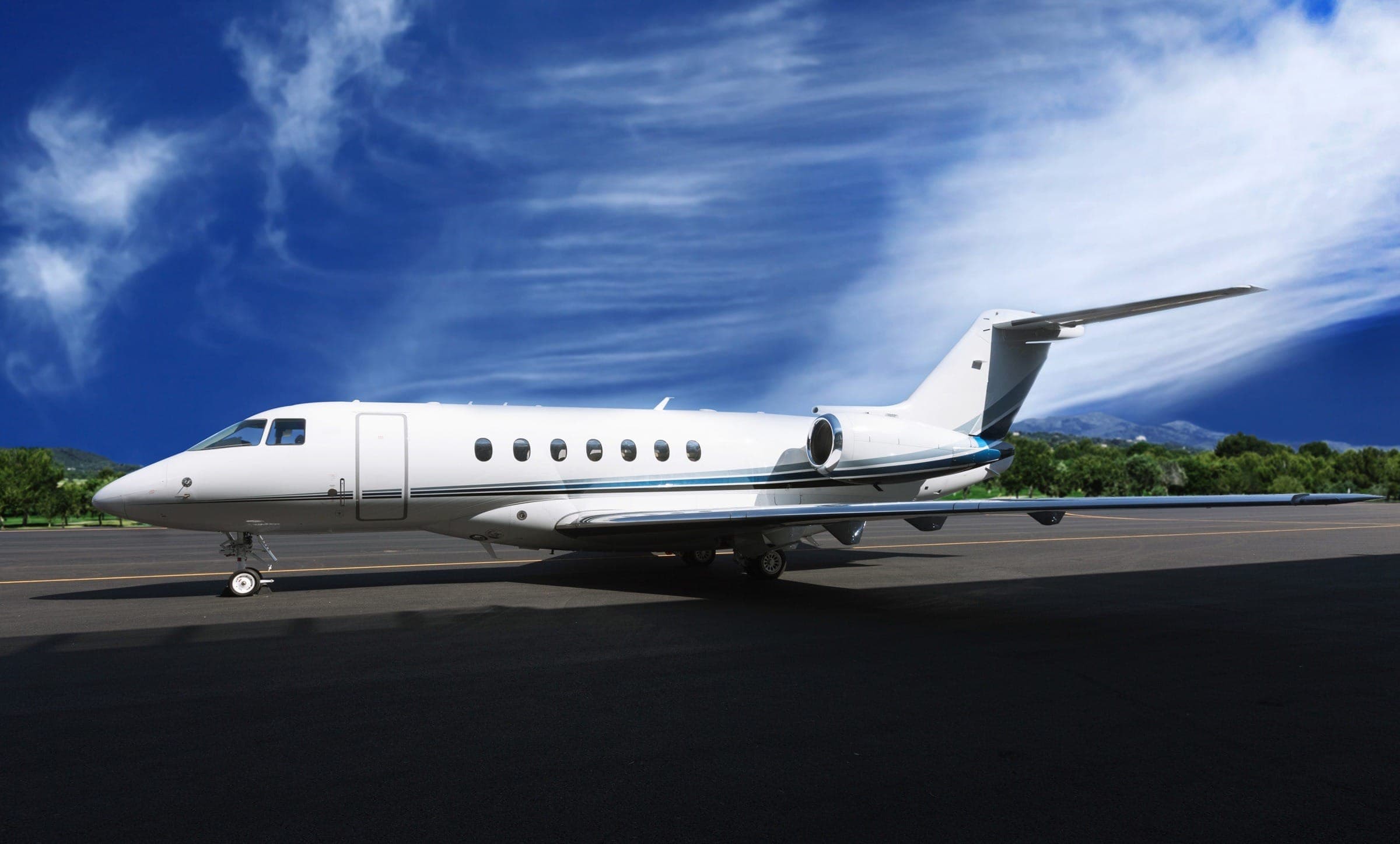 Hawker 4000